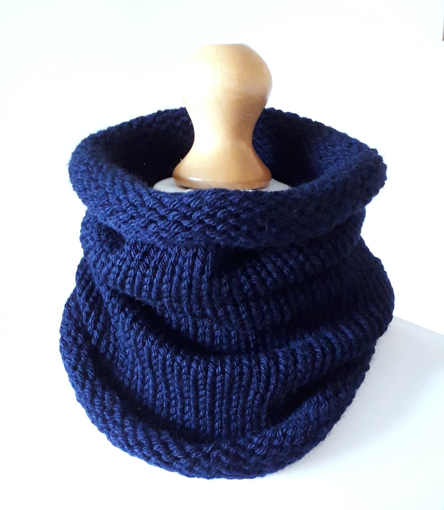 Cowl, Scarf, Infinity Scarf, Neck Warmer: Dark Blue