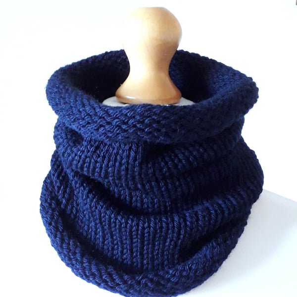 Cowl, Scarf, Infinity Scarf, Neck Warmer: Dark Blue