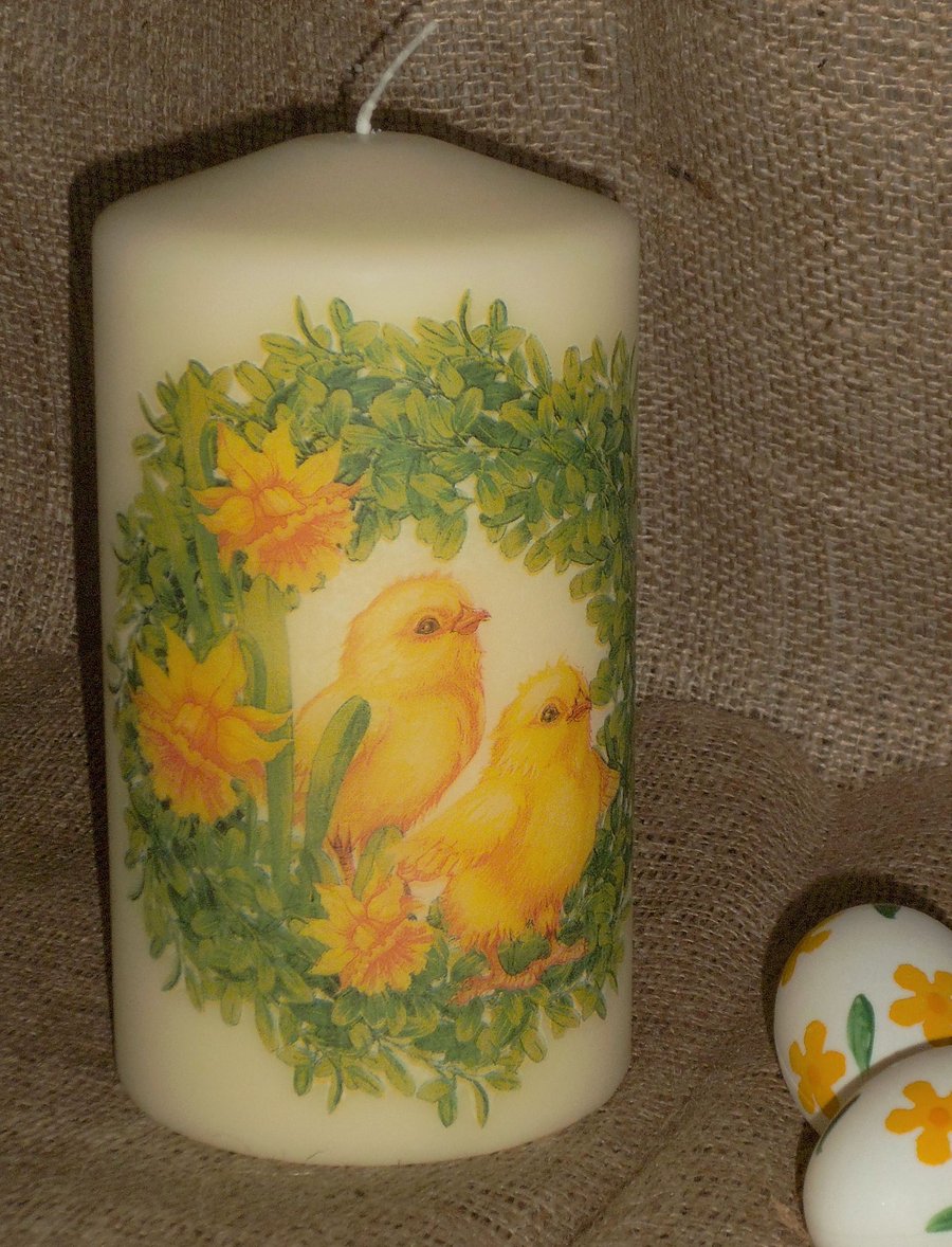 Decorated Candle Easter Chicks Wreath Daffodils Spring Napkin Decoupage Large