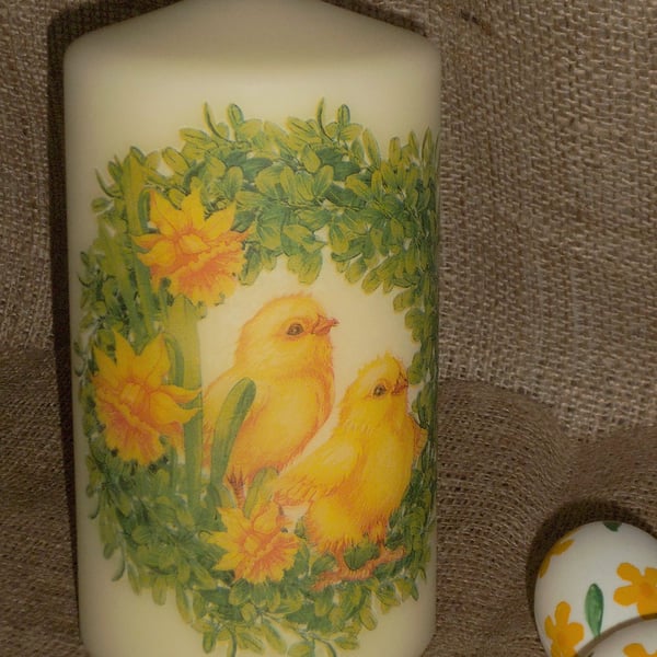 Decorated Candle Easter Chicks Wreath Daffodils Spring Napkin Decoupage Large