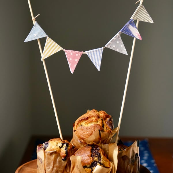 Mini Fabric Cake Bunting Topper – Handmade Reusable Party Decoration for Birthda