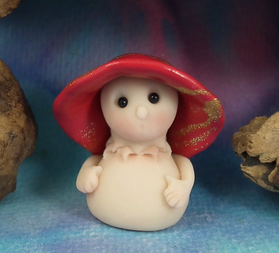 Season's Special Toadstool Gnome 'Elody' undercover OOAK Sculpt