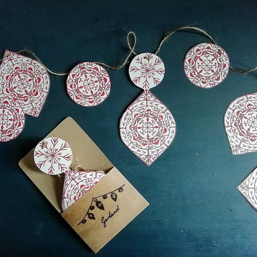 Christmas Garland in Red