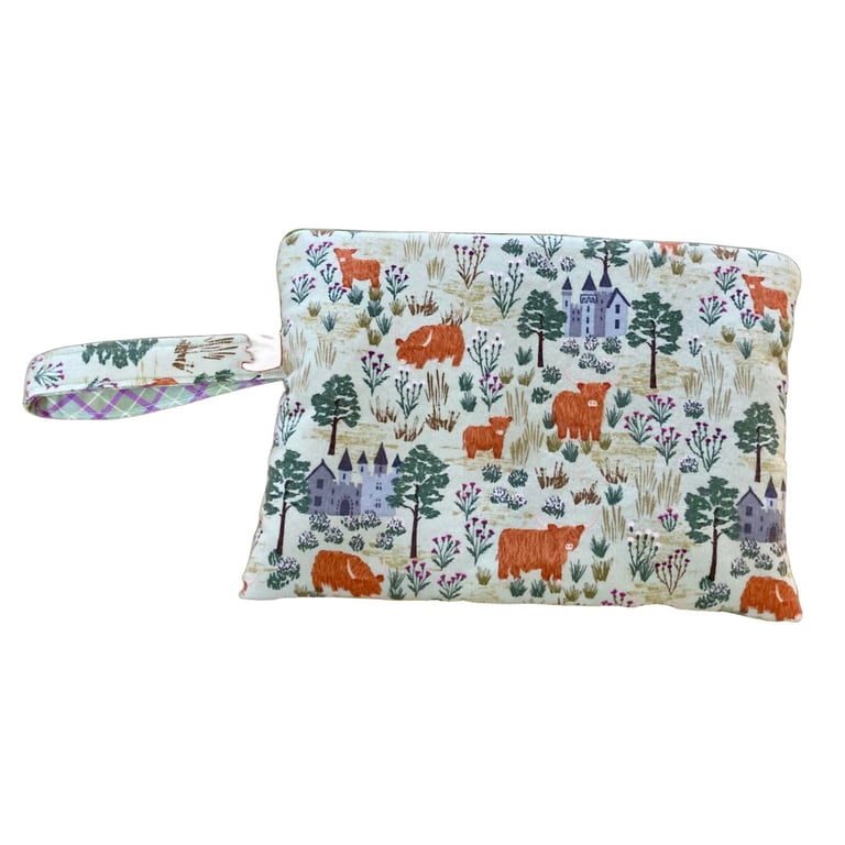 Castles and Highland Cows Wristlet Bag (Sage)