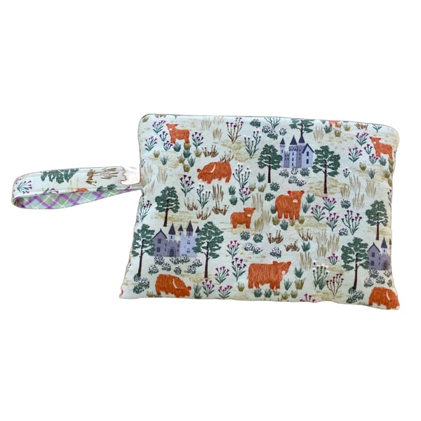 Castles and Highland Cows Wristlet Bag (Sage)