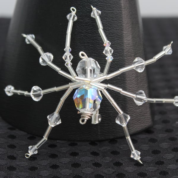 Spider charm crystal brooch