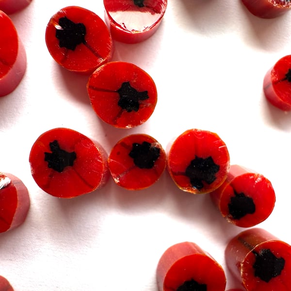 Poppy flower murrini made with Bullseye 90coe glass