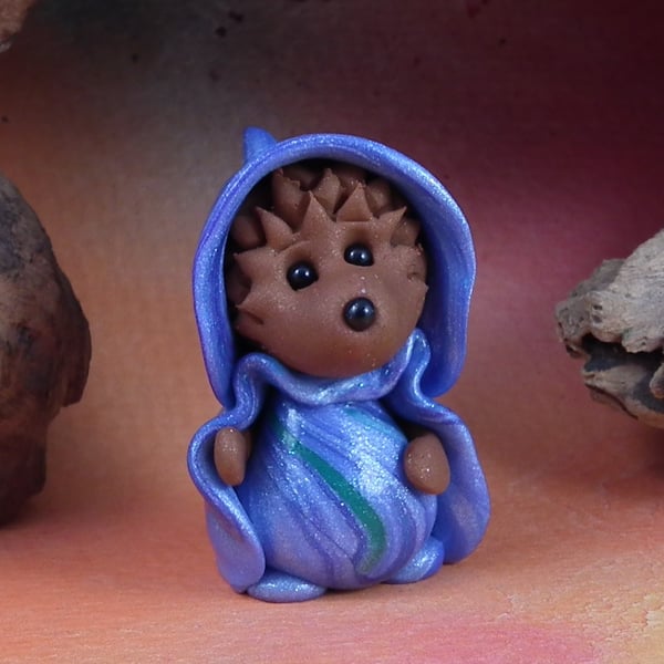 High'n'Over Hedgehog 'Hettie' OOAK Sculpt by Ann Galvin
