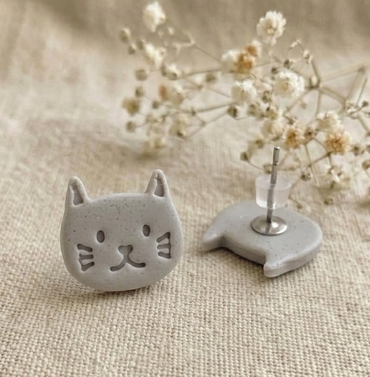  Cat Face Stud Earring - 1 Pair (6 Designs Available) - Gift for Cat Lovers