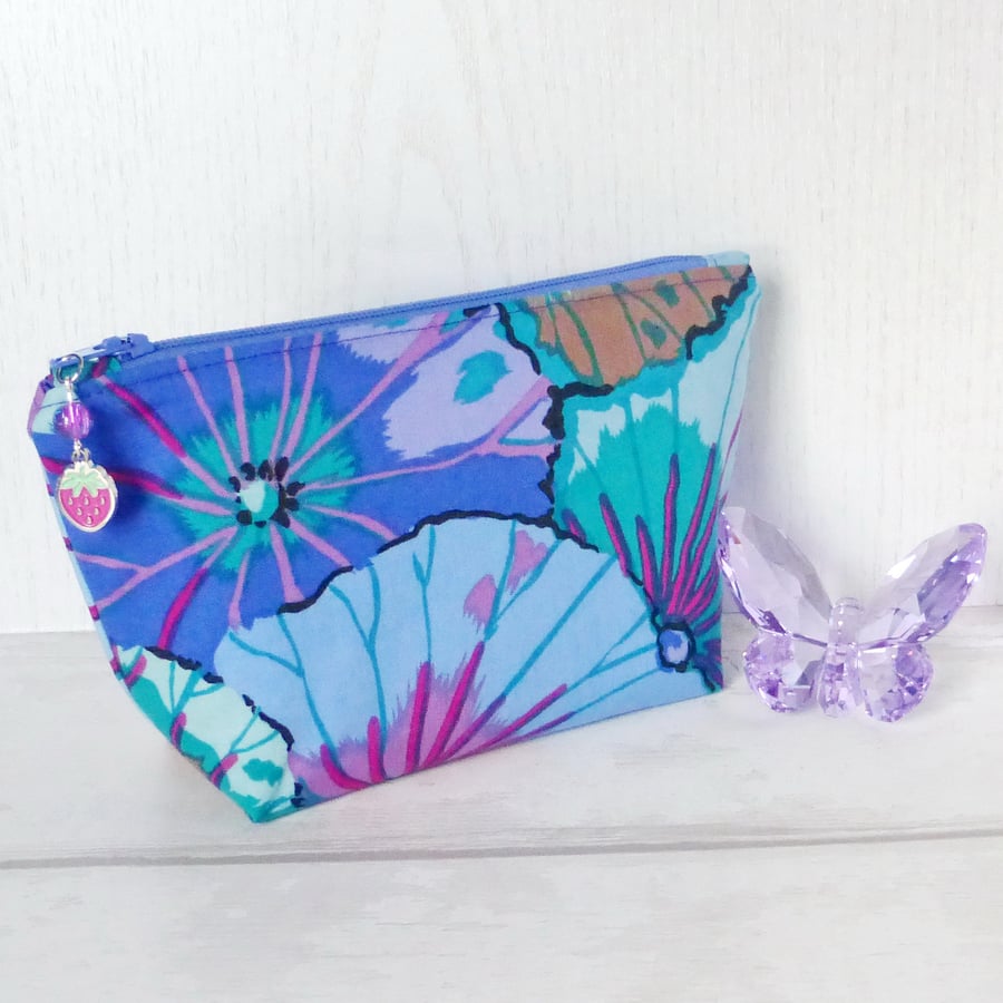 Make up bag, zipped pouch, cosmetic bag, Kaffe Fassett
