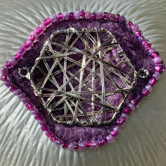 Wool & Wire Pendant Brooch.