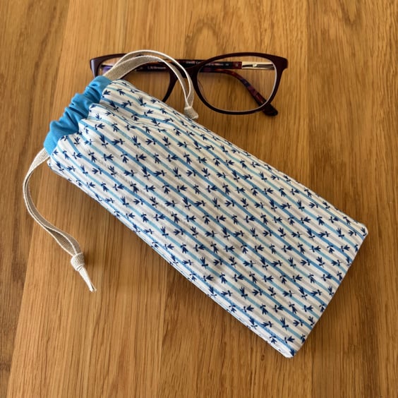 Glasses case, sunglasses pouch, padded, with drawstring,  in blue & white stripe