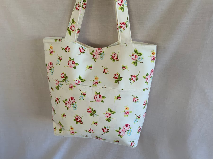 Beautiful Floral Tote Bag with External Front Pockets,  Shopping Bag, Beach Bag
