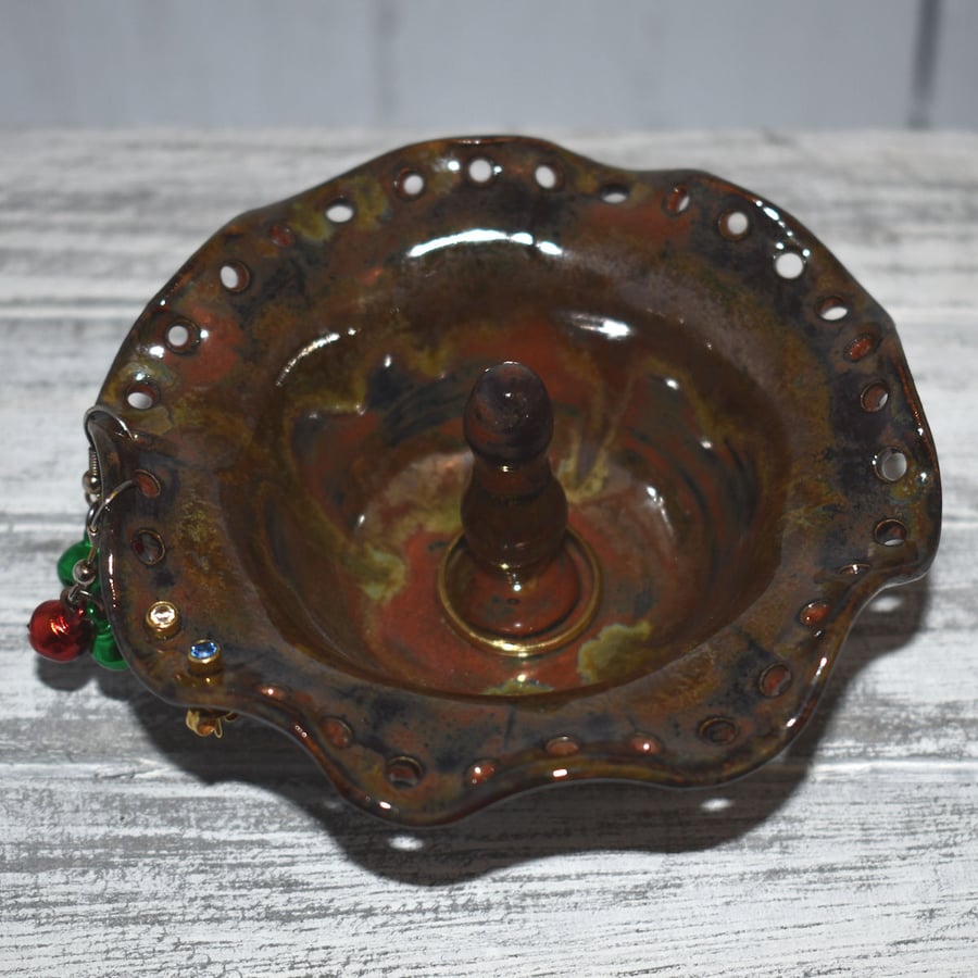 X01 Ear ring and ring holder