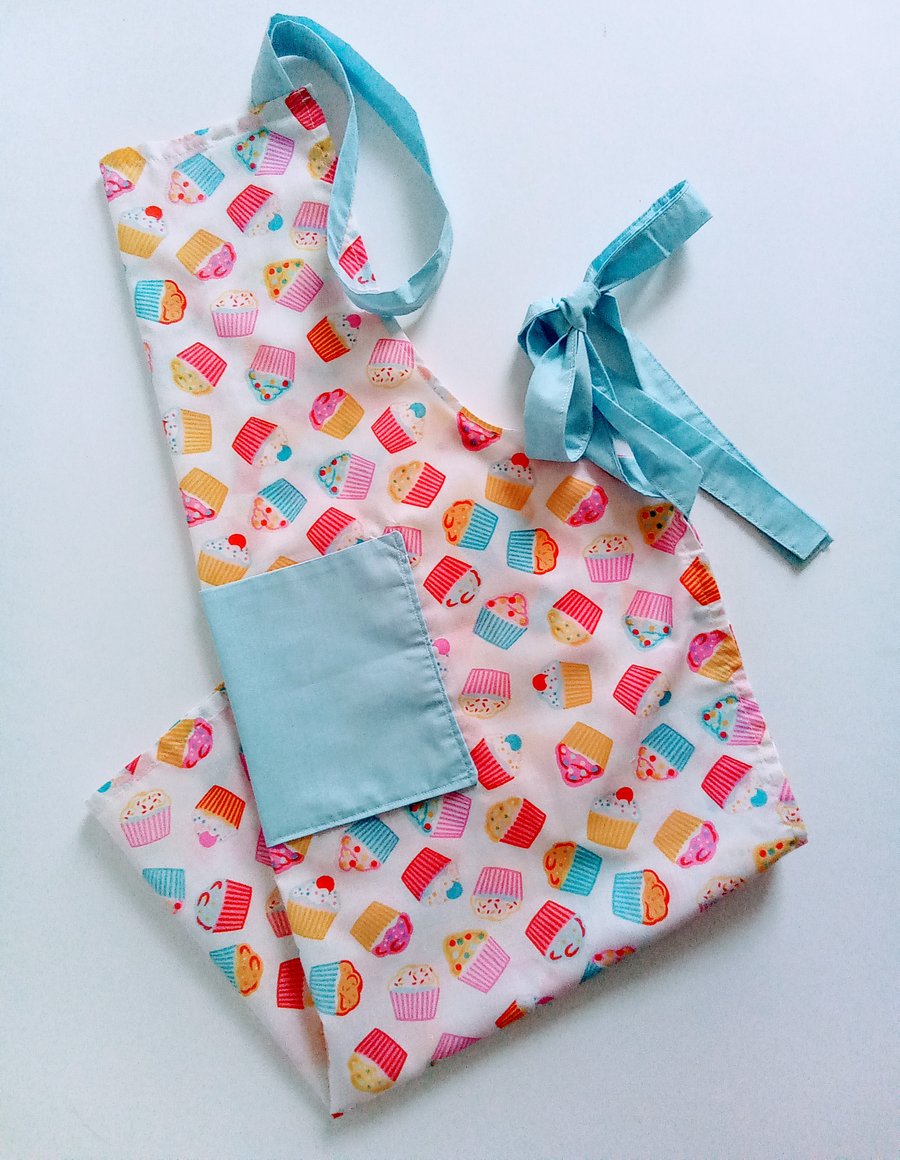 Apron, cupcake apron, Polycotton apron, cakes and baking