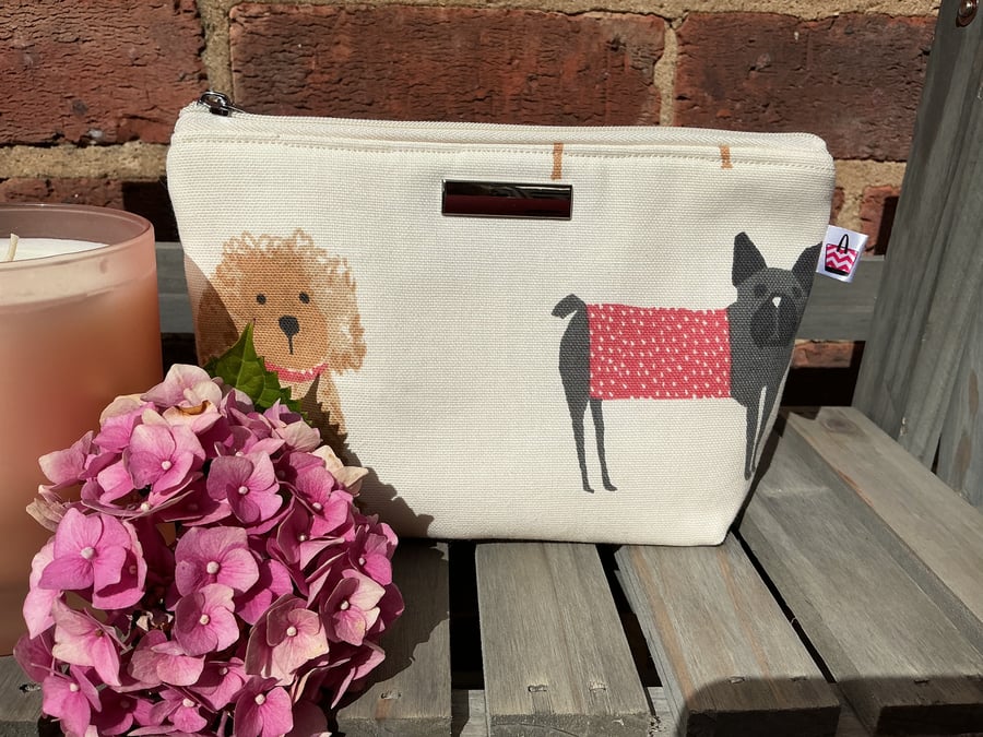 Woofy Dogs Zip Pouch