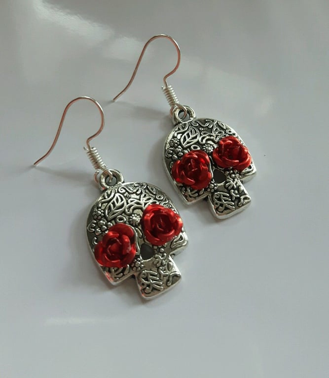 DAY OF THE DEAD sugar skull earrings RED ROSE detail