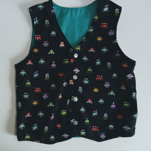 Waistcoat, Age 4 yrs, reversible, boys waistcoat, space invaders, computer games