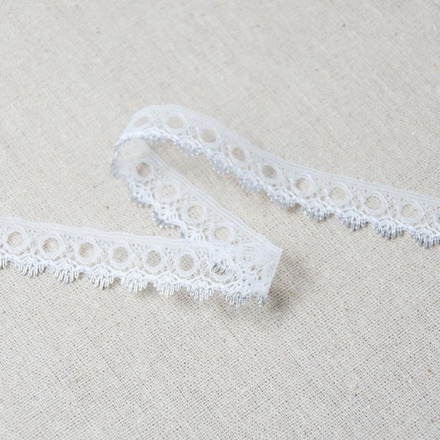White Eyelet knit in lace trim 18mm x 3 metres