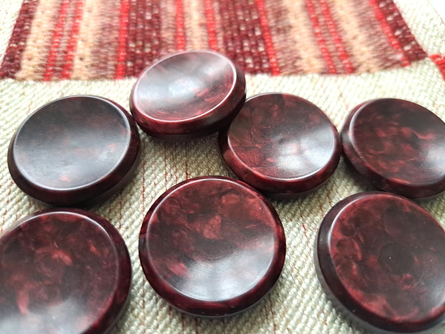 27mm, chunky burgungy vintage buttons, pack of 7, old maroon buttons