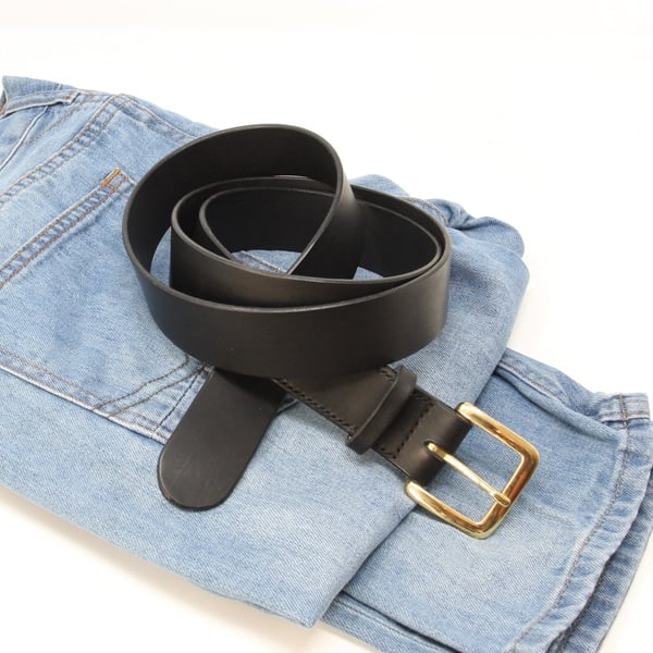 1.5" wide black leather belt; Italian leather; solid brass buckle