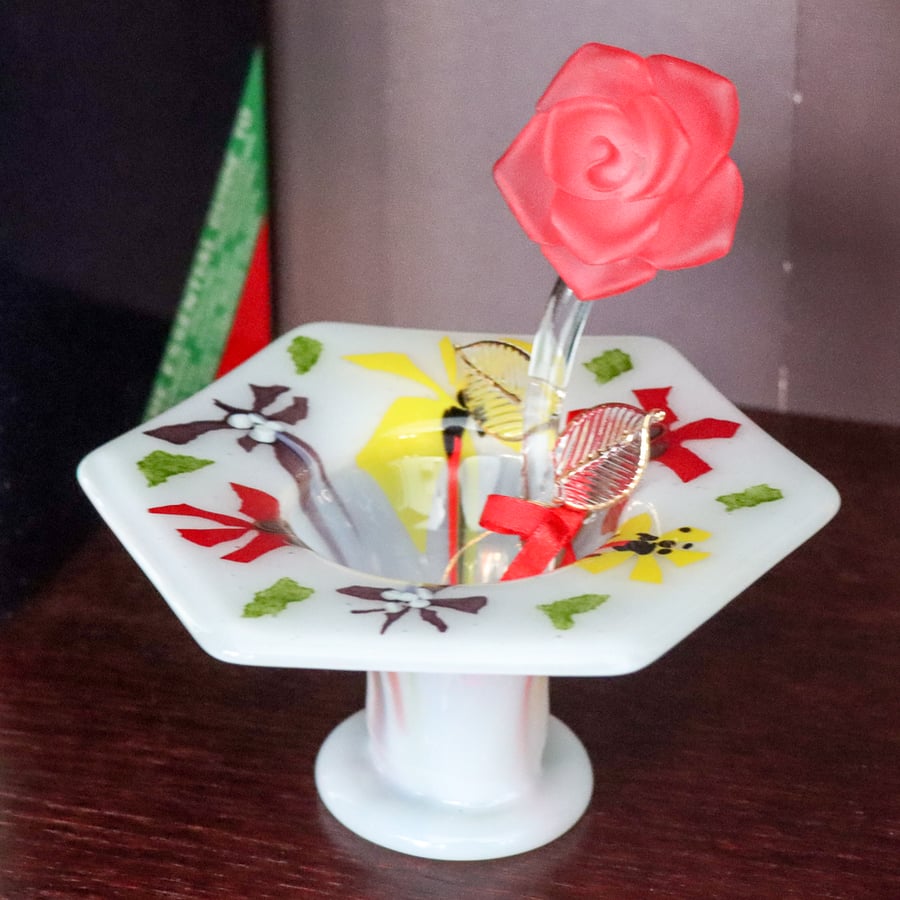 Hexagonal White with Coloured Confetti Glass Posy Vase - 9295