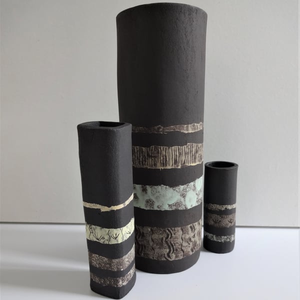 Fifi. Stoneware ceramic vase in earthy and pastel shades