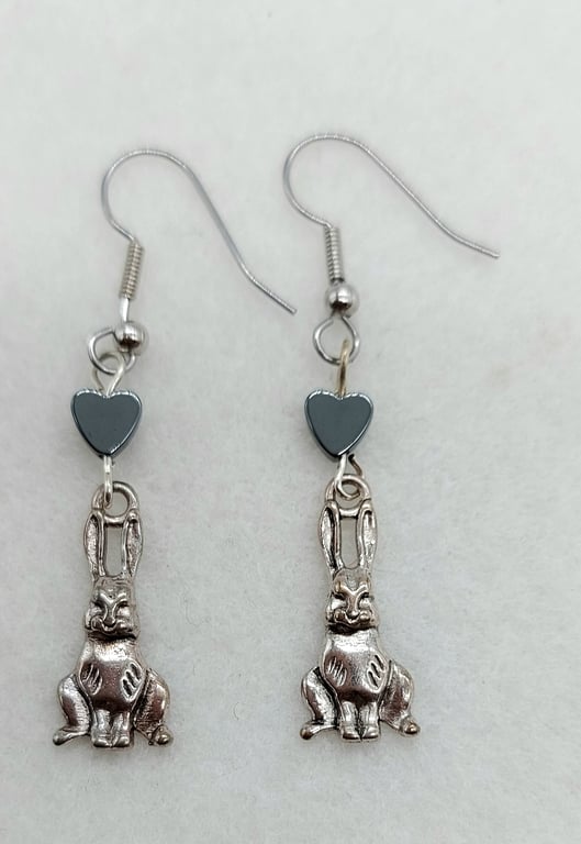 Rabbit-Hair and Hematite Hearts Earrings