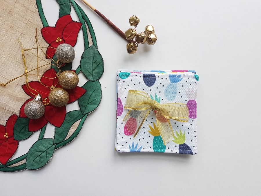 Pinapple set of 4 coasters