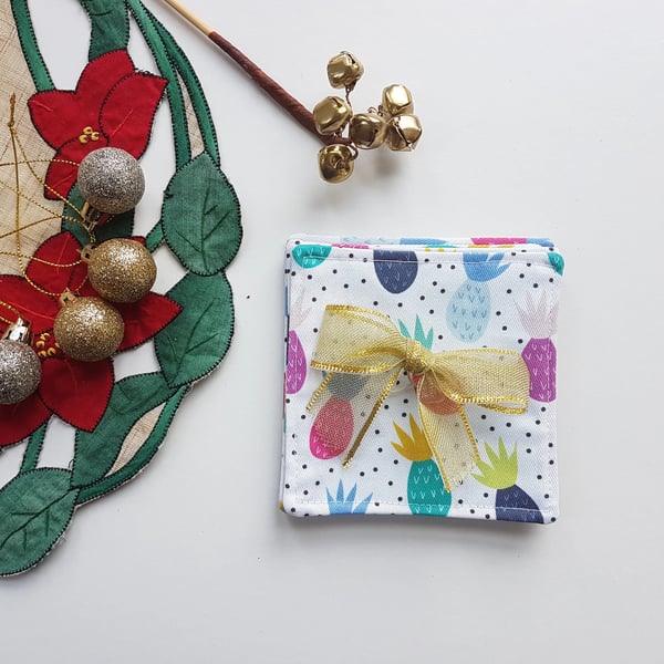 Pinapple set of 4 coasters