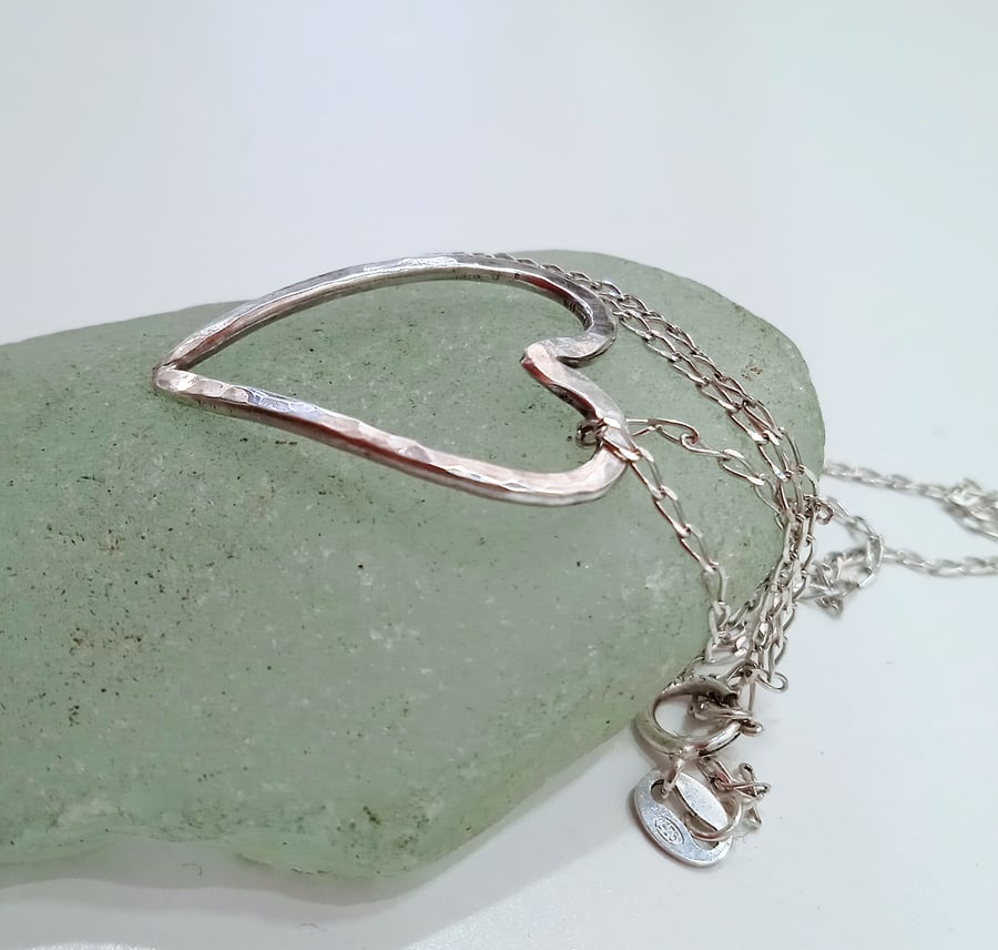  Handmade Sterling Silver Heart Pendant Necklace (NKSSPDHT12) - UK Free Post