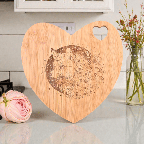 Woodland Fox Heart Bamboo Board – Engraved Nature-Inspired Serving Board