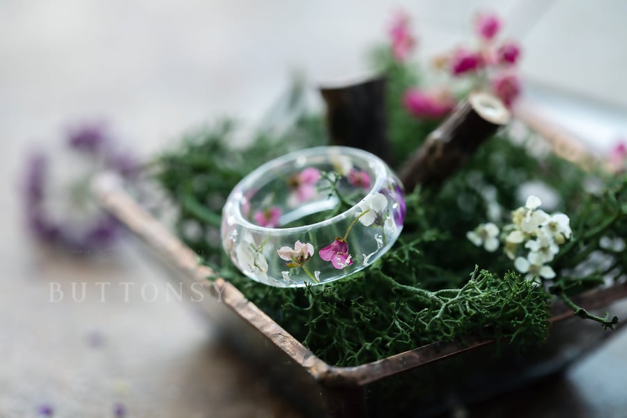 Real Flower Ring Sweet Alyssum - Silver Flakes Pressed Flower Ring Resin Jewelry