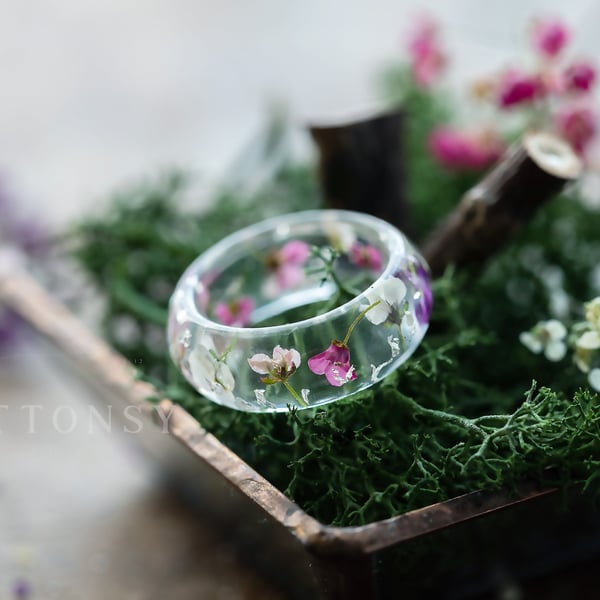 Real Flower Ring Sweet Alyssum - Silver Flakes Pressed Flower Ring Resin Jewelry