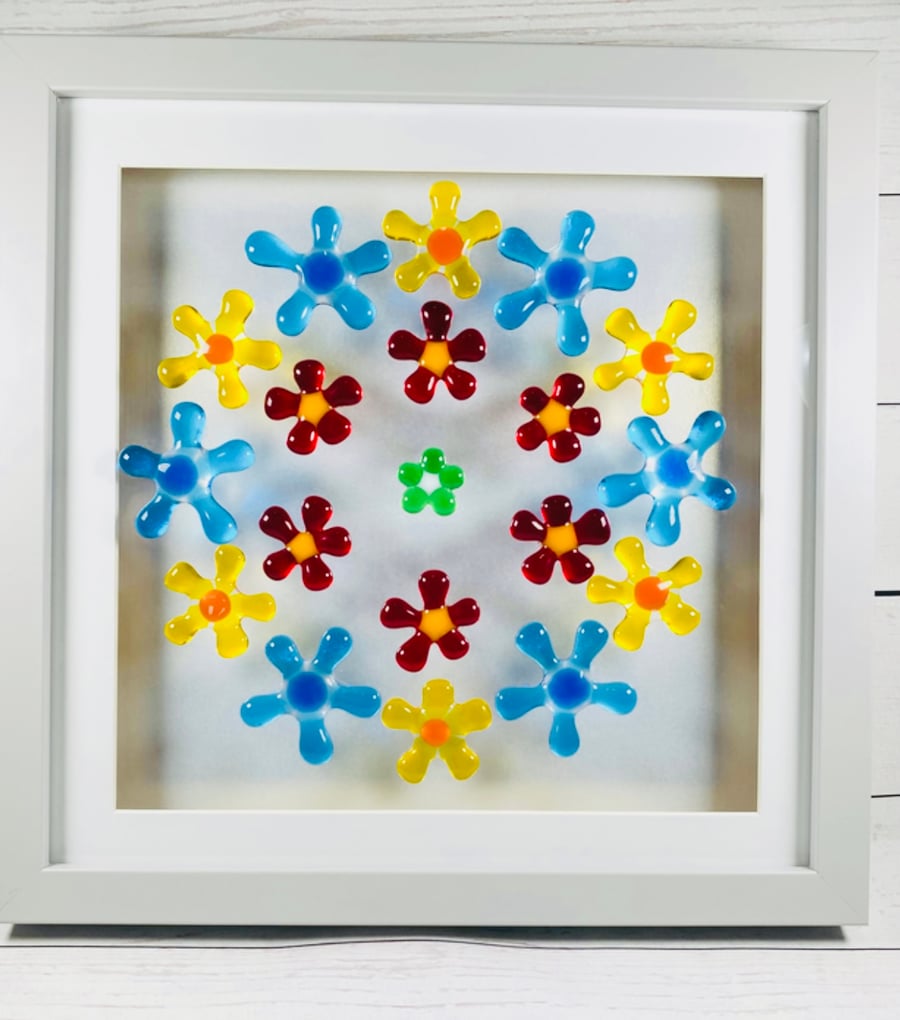  SALE-Retro flowers fused glass daisy chain picture 