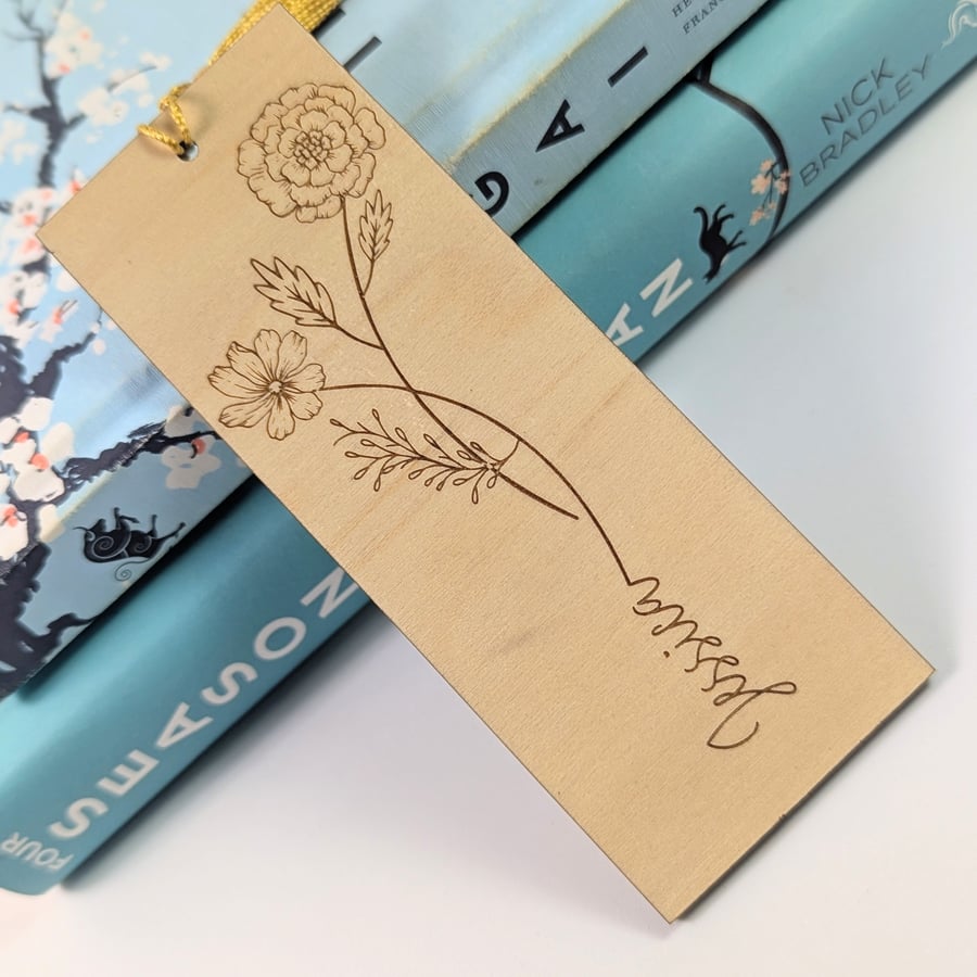 Birth Flowers bookmark personalized with name, custom flower wood bookmark