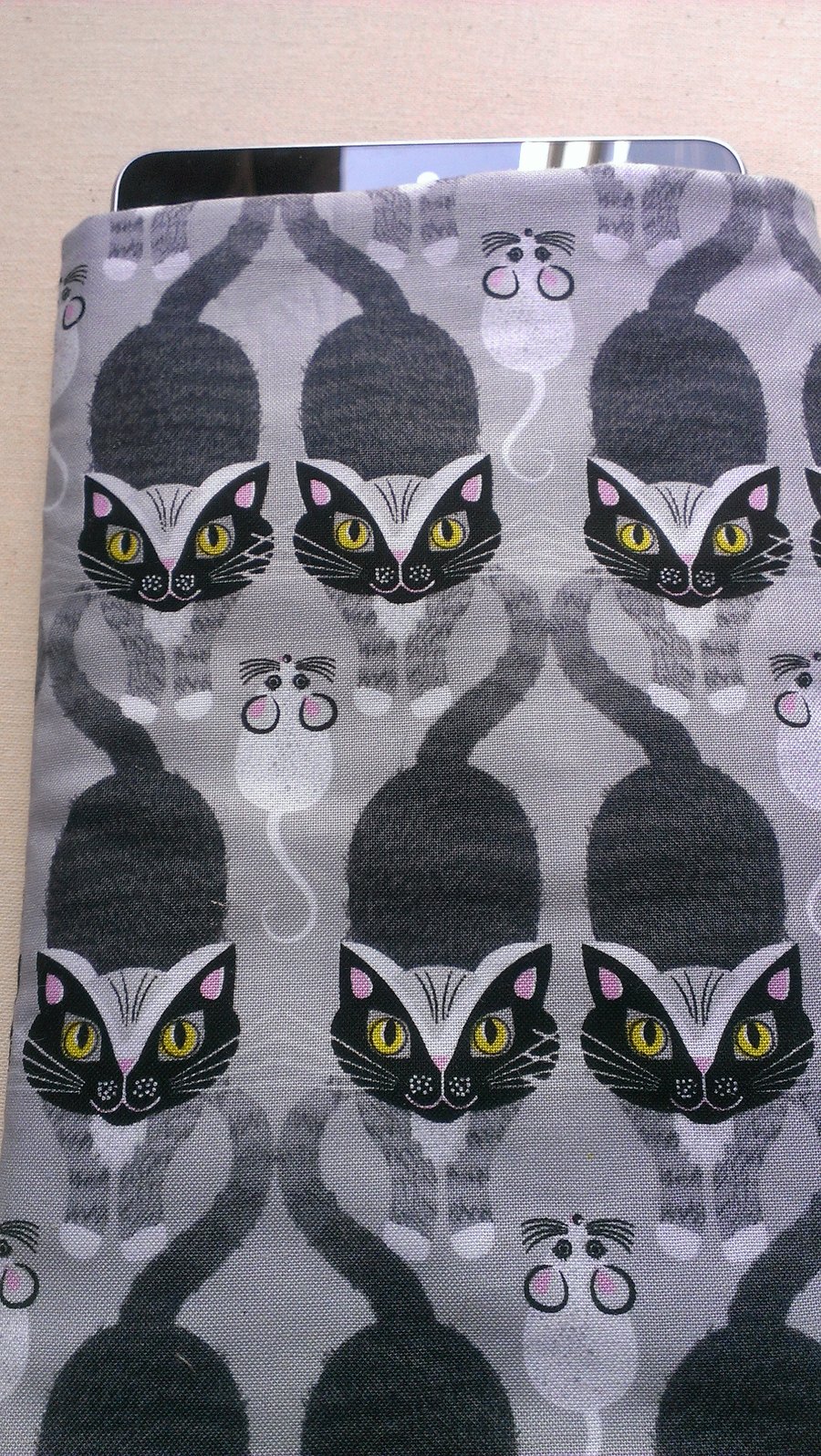 Sale - Grey Cat Tablet Sleeve For Kindle Nexus or Similar