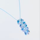 Shaggy loop necklace. 