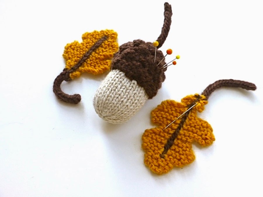 Pincushion, knitted acorn pincushion, pin tidy, needlework gift