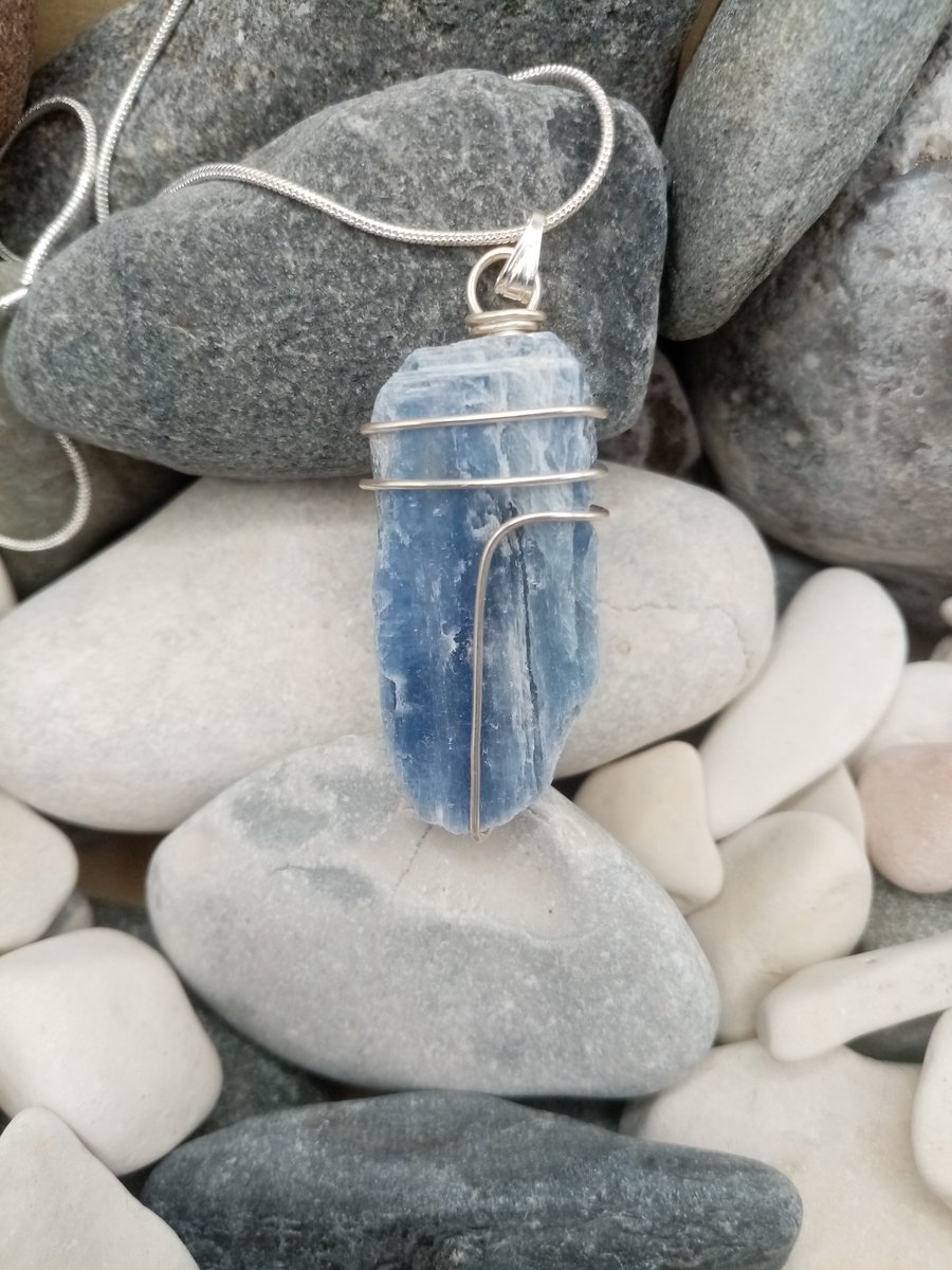 Wire-wrapped Natural Kyanite Necklace 