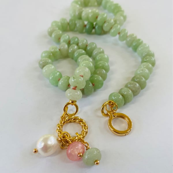 Pale green Aventurine necklace 