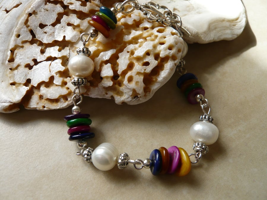 Freshwater Pearl and Chip Bead Bracelet