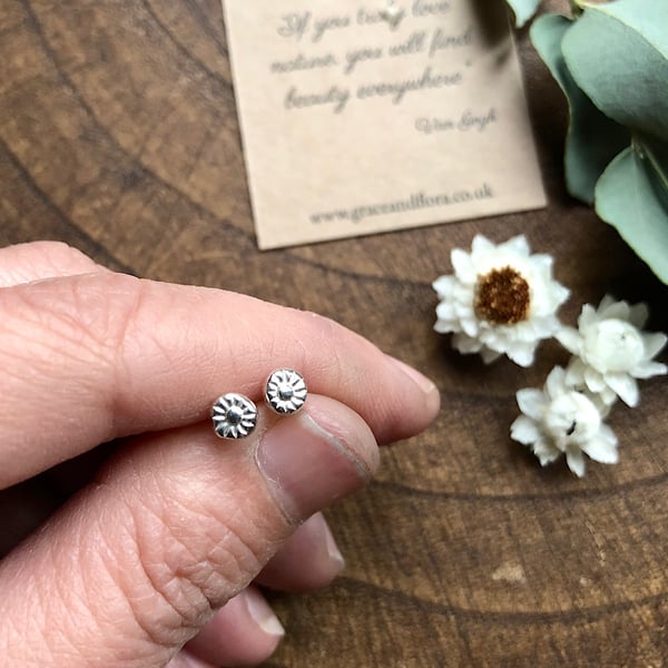 Tiny Sterling Silver Daisy Flower Stud Earrings