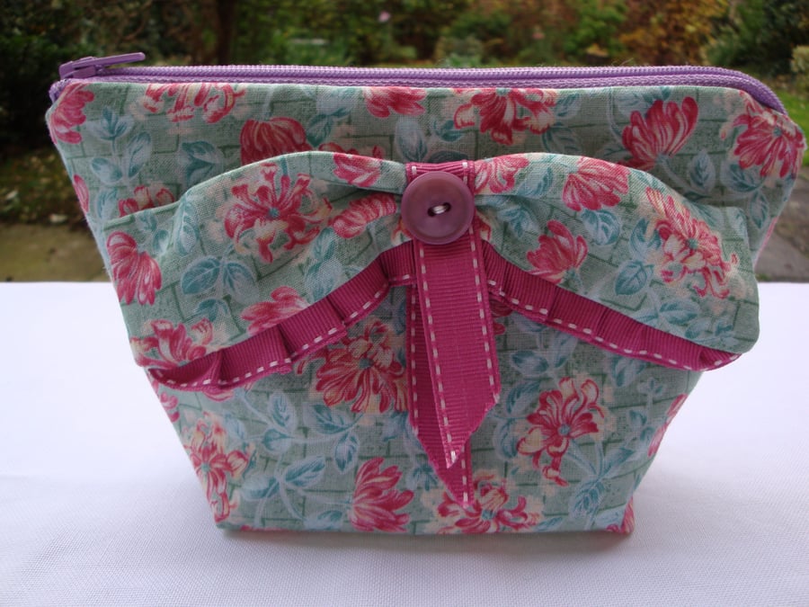 SALE Floral Cotton make up bag - bow and ruffle. - Folksy