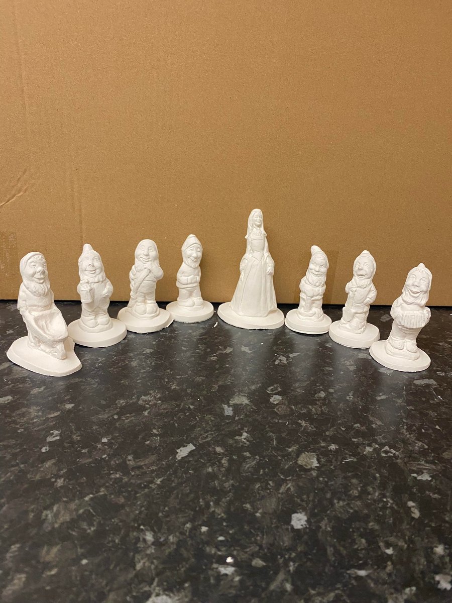 Paint Your Own Snow white & The 7 Dwarfs Mini Figures.