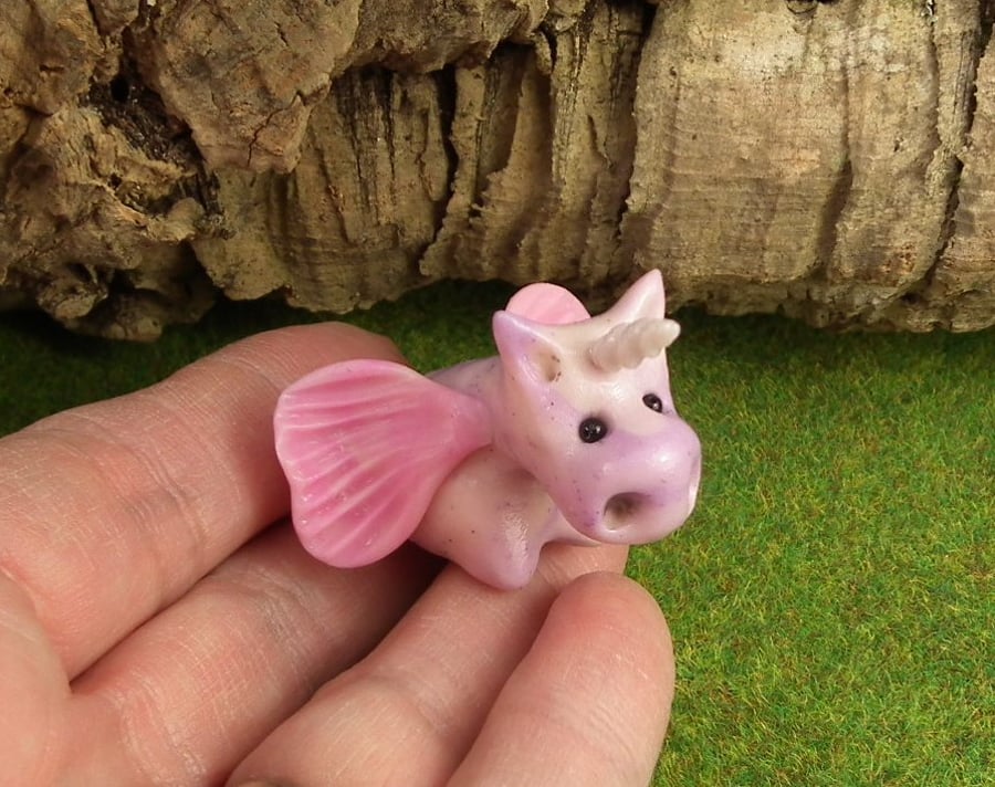 Magical Unicorn 'Quill' OOAK Sculpt by artist Ann Galvin Gnome Village