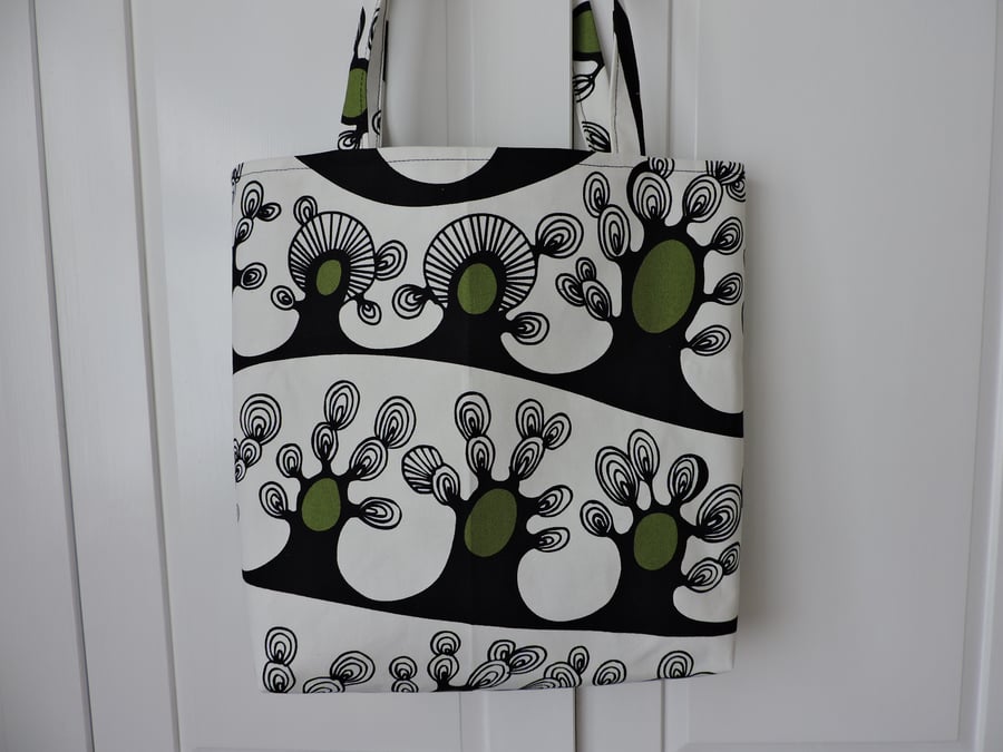 Sale now 5.00 Tote Bag Cotton Canvas Black White Green
