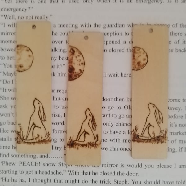 Moon gazing Hare, wooden Bookmark. Pyrography Handmade