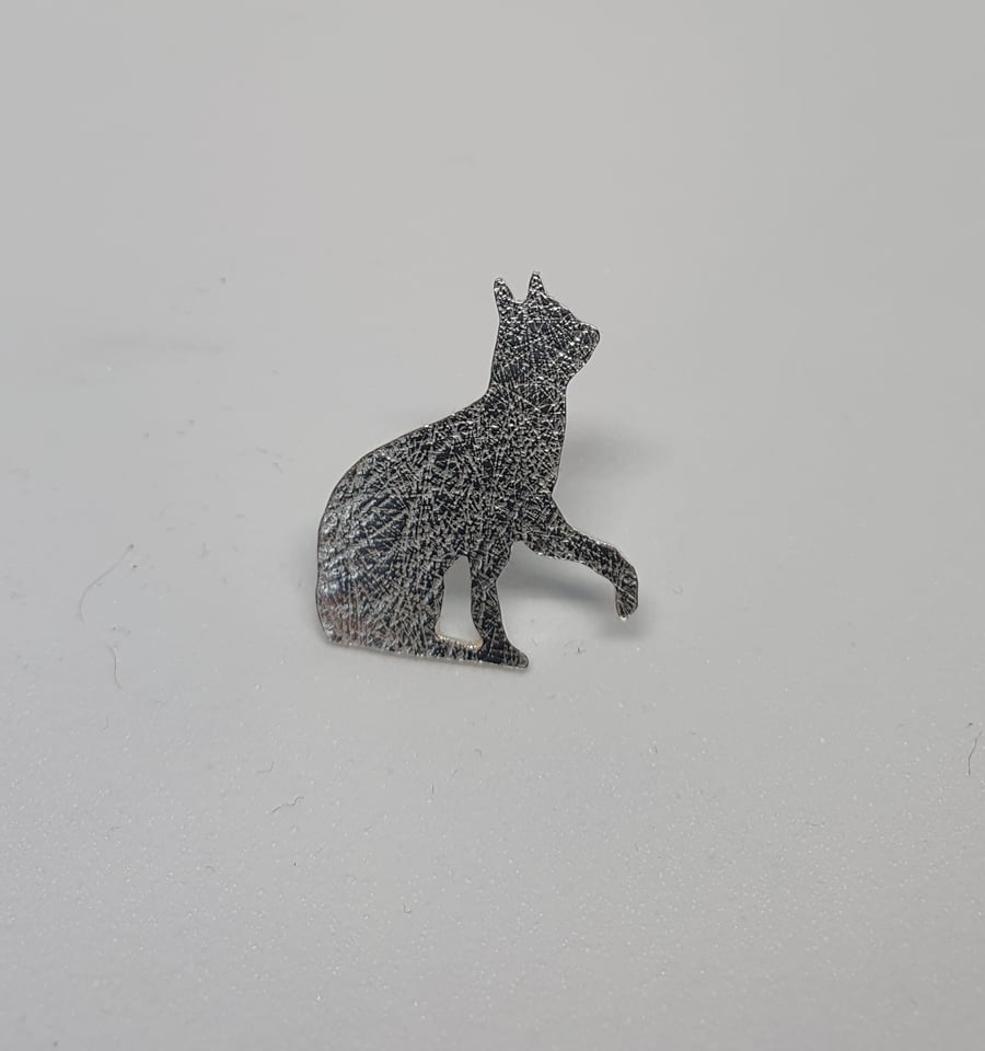 Cat brooch or tie pin