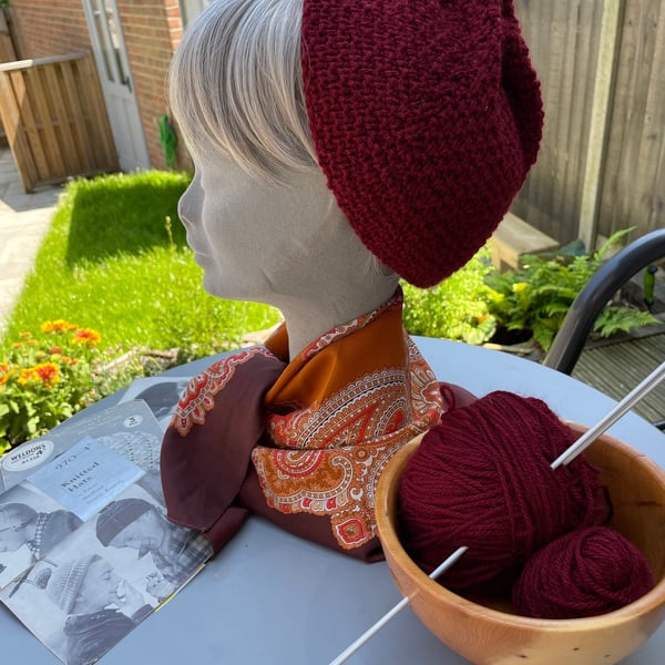 Vintage repro knitted acrylic hat